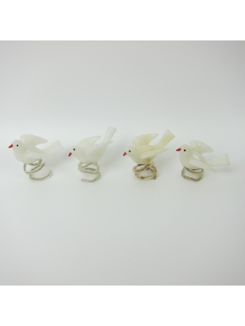 Vintage Lucite Dove Christmas Ornaments 4 White Birds Red Beaks Flexible Wire